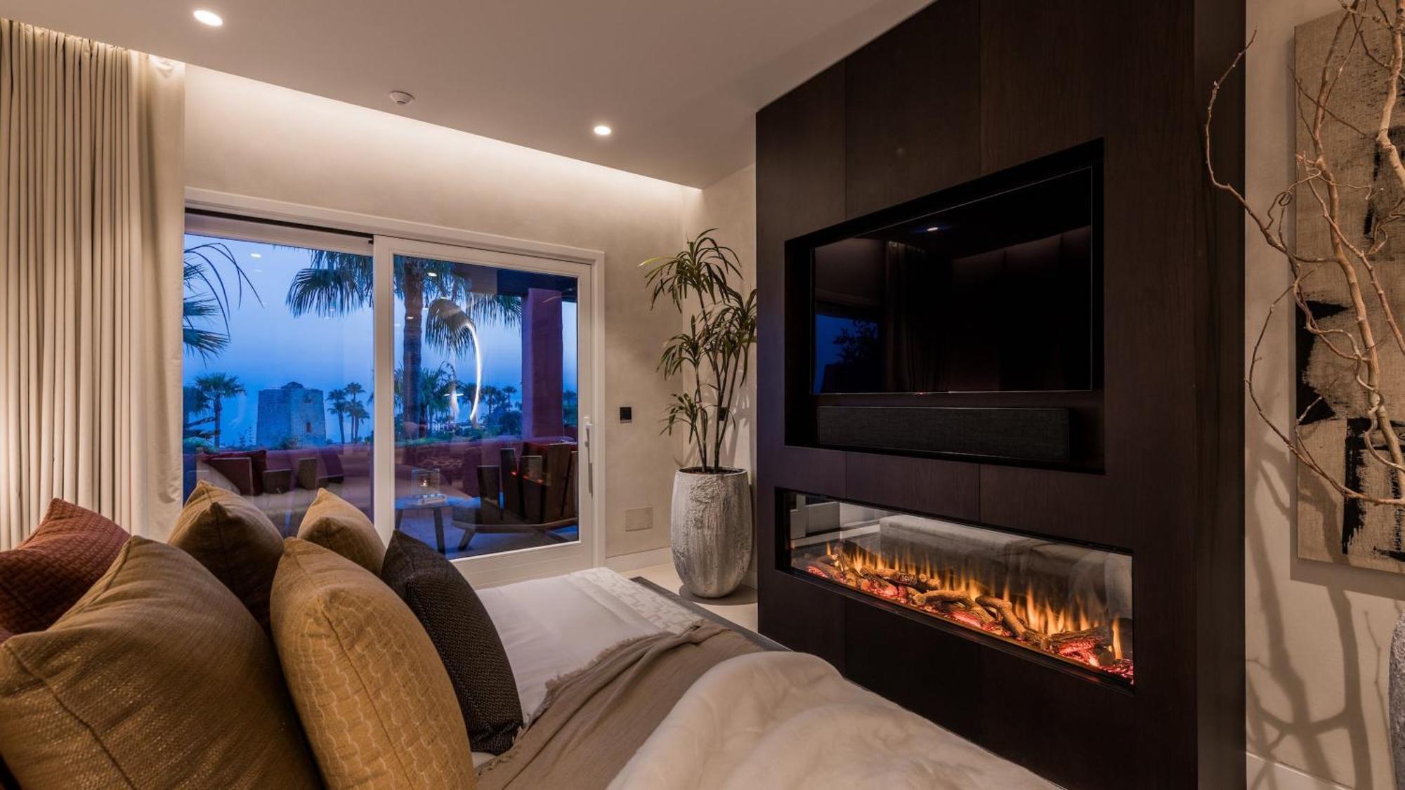 Vacation Marbella I The Signature Penthouse, Sea View, Sauna, Private Heated Jacuzzi, Cutting-edge Amenities Сasa de vacaciones